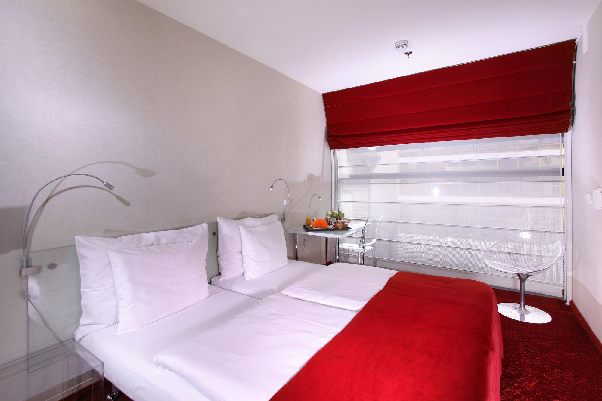 Metropol Design Old Town 4* Prague